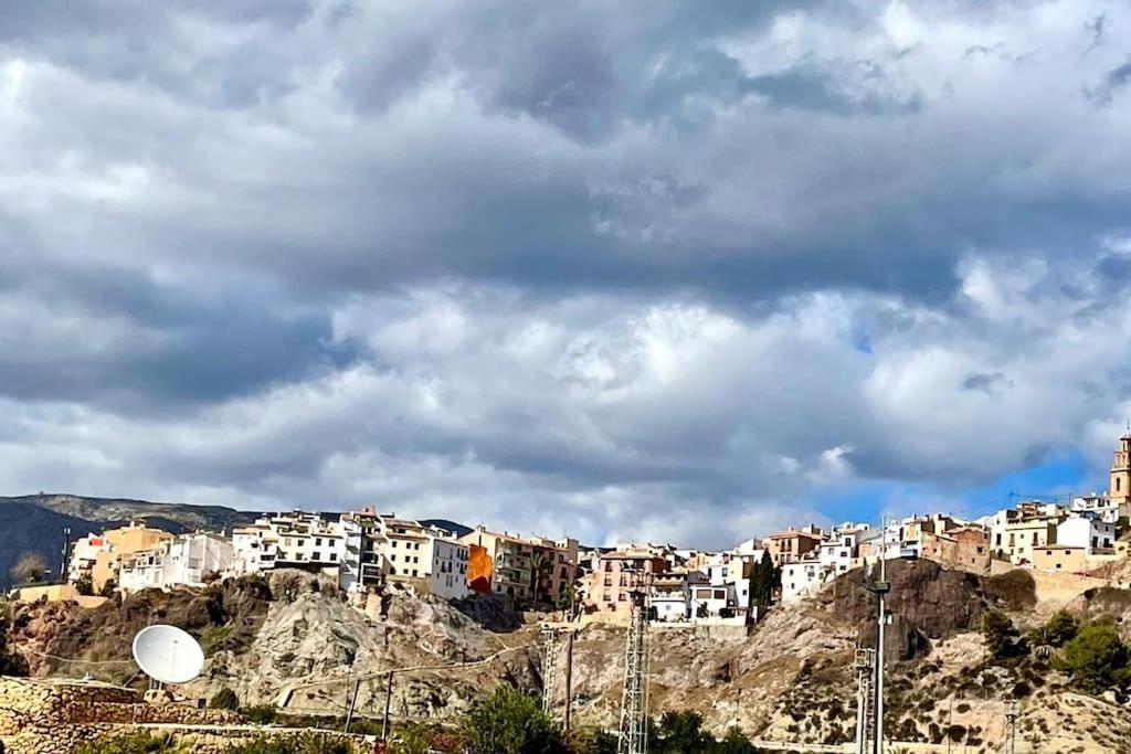 Casa De Suenos - Village House فينيسترات المظهر الخارجي الصورة